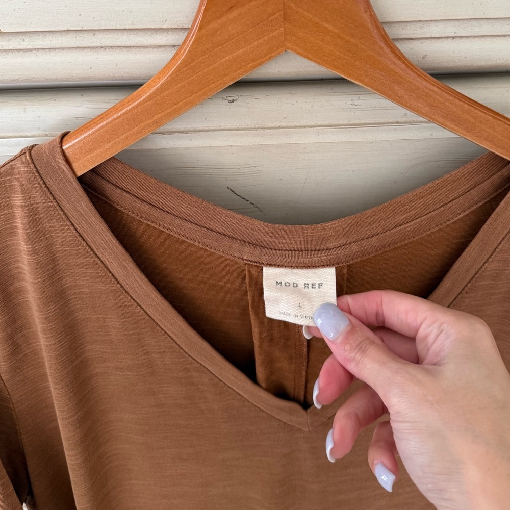 Vici Tan Basic Tee - image 4